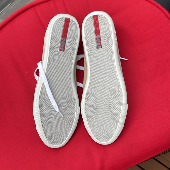⛔️SOLD⛔️ PRADA Men’s Low Trainers Suede Shoes Size 11US - Picture 4 of 15